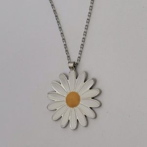 925 Silver daisy handmade enamel necklace